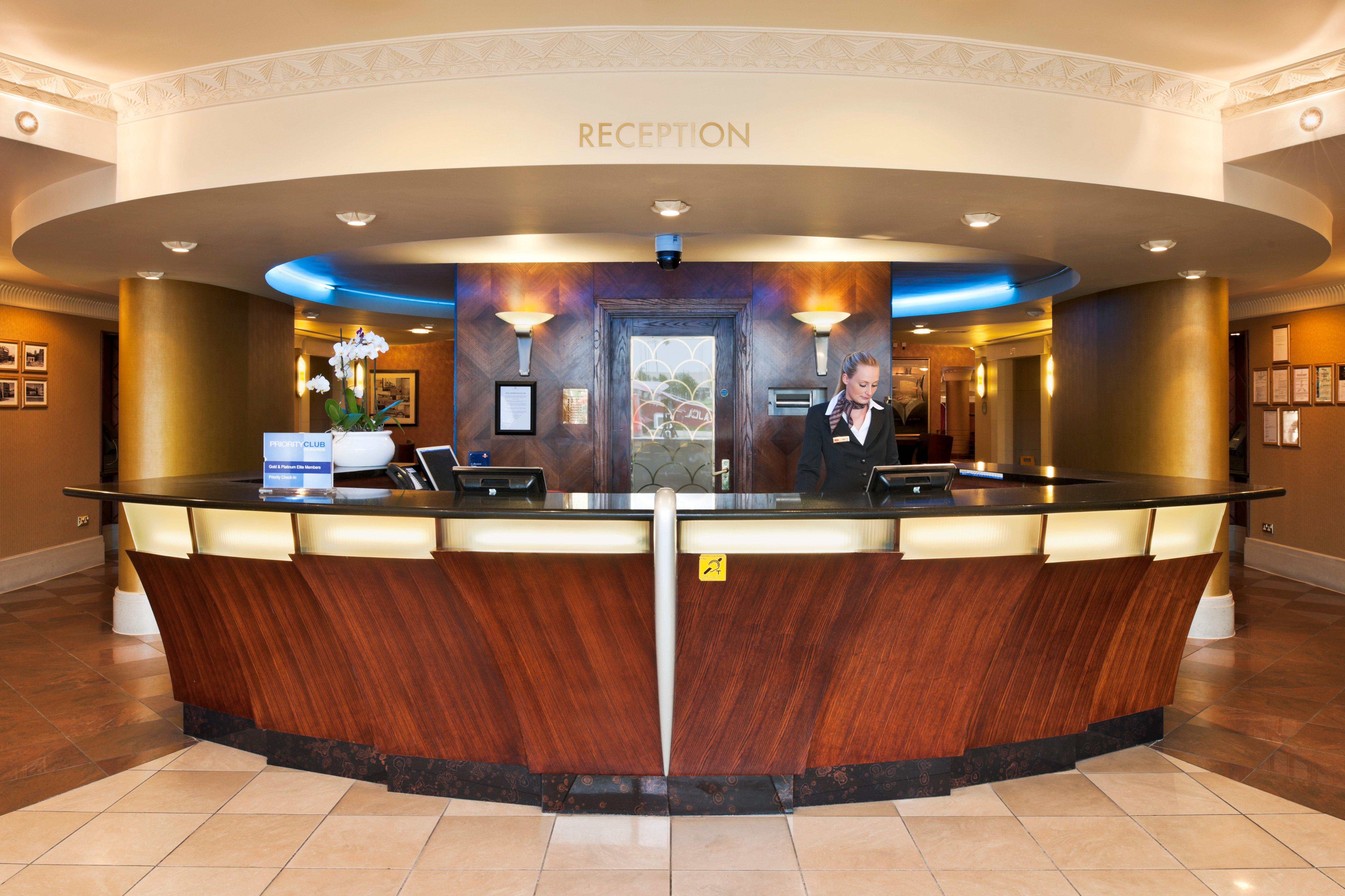 Crowne Plaza Liverpool - John Lennon Airport By Ihg Exterior foto
